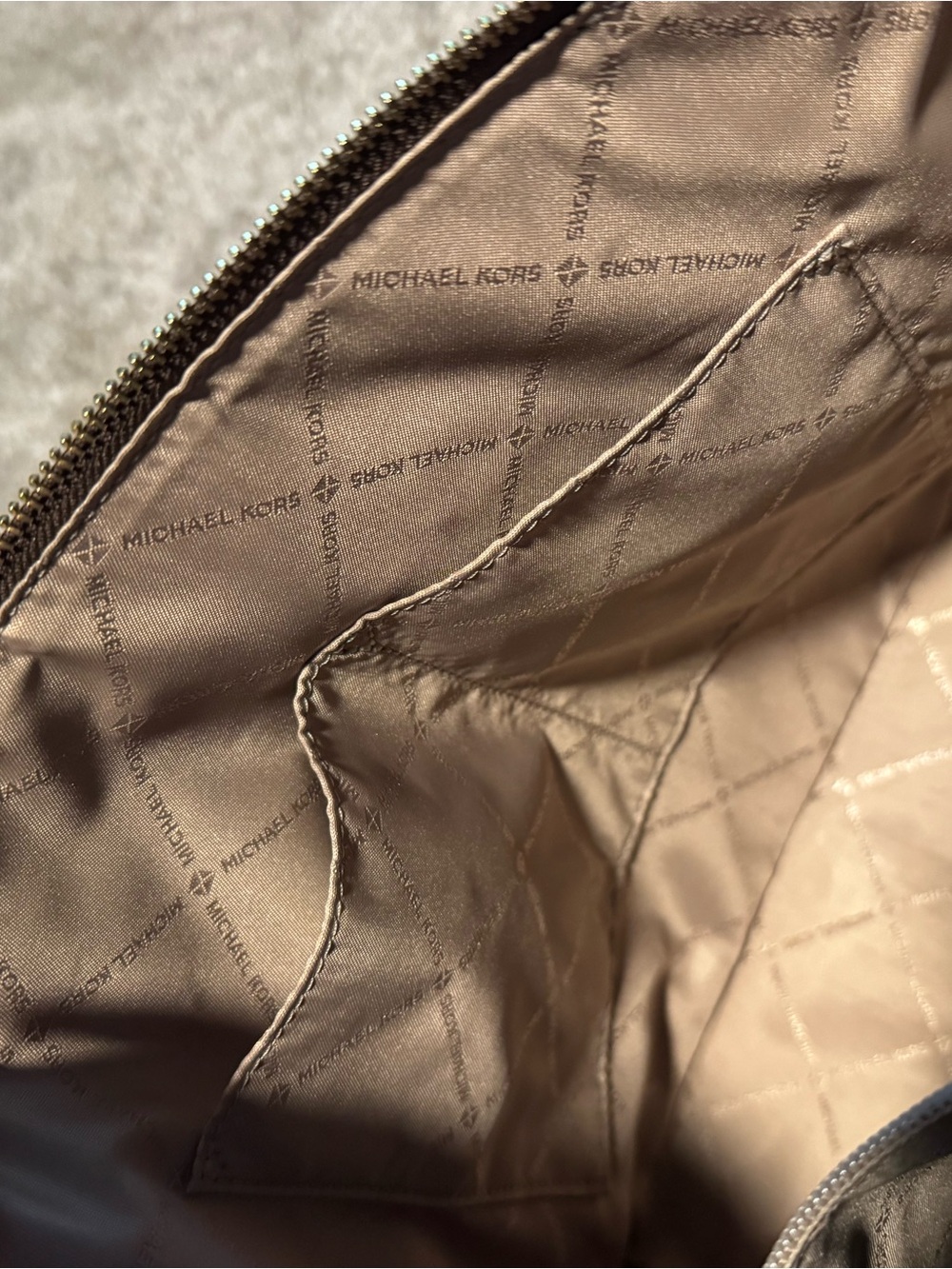 Brown Leather Two Tone Michael Kors Shoulder Bag - Picture 6 of 13